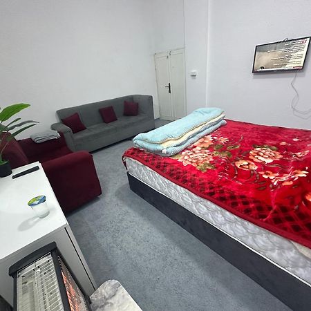 Furnished Studio With Private Entrance Apartment Irbid Exterior photo